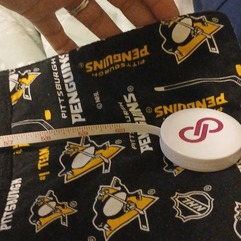 Handmade Pittsburgh Penguins Logo Unisex Scarf With Pockets For Hands